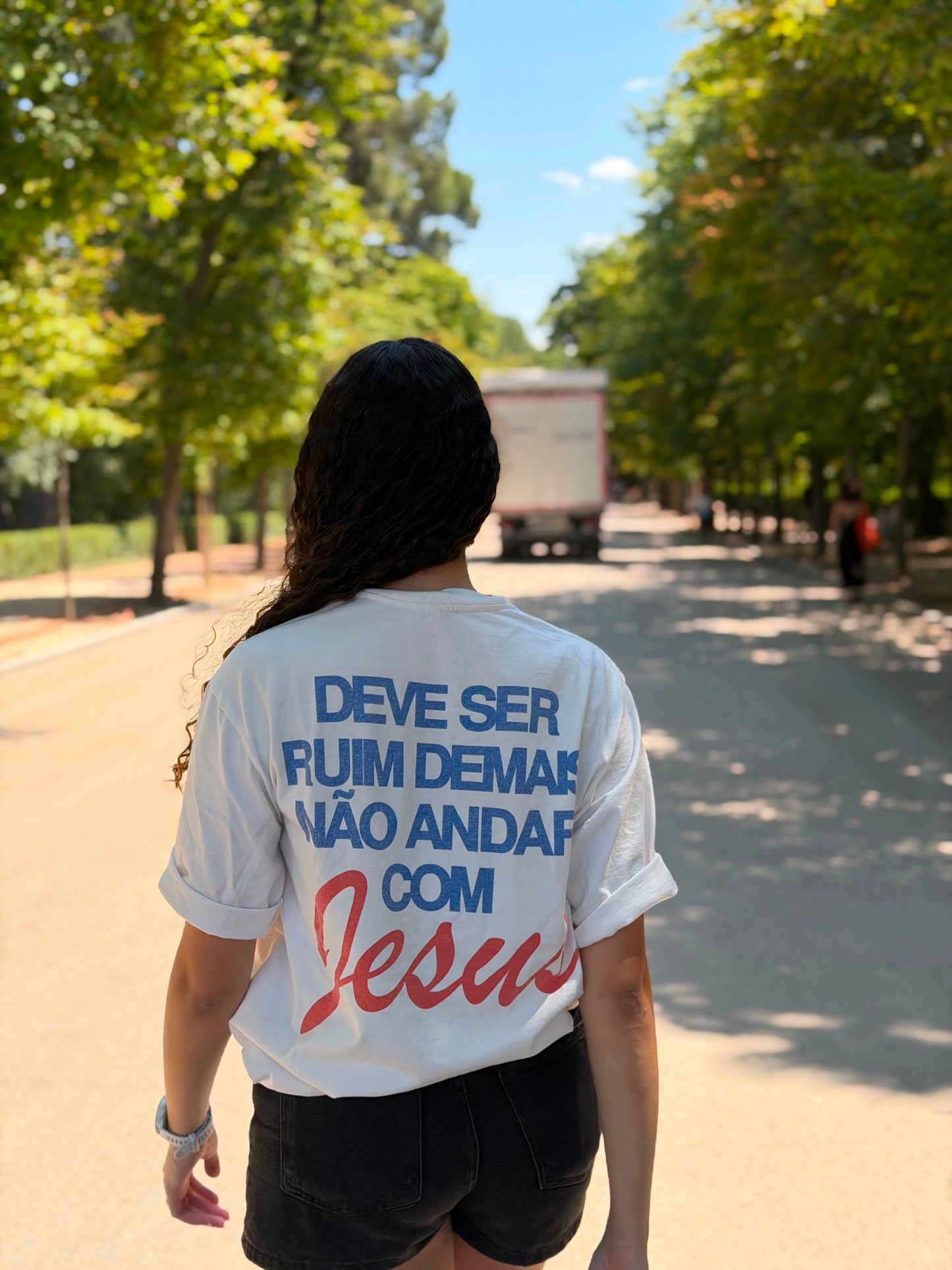 CAMISETA BOXY JESUS SAVED ME OFF WHITE