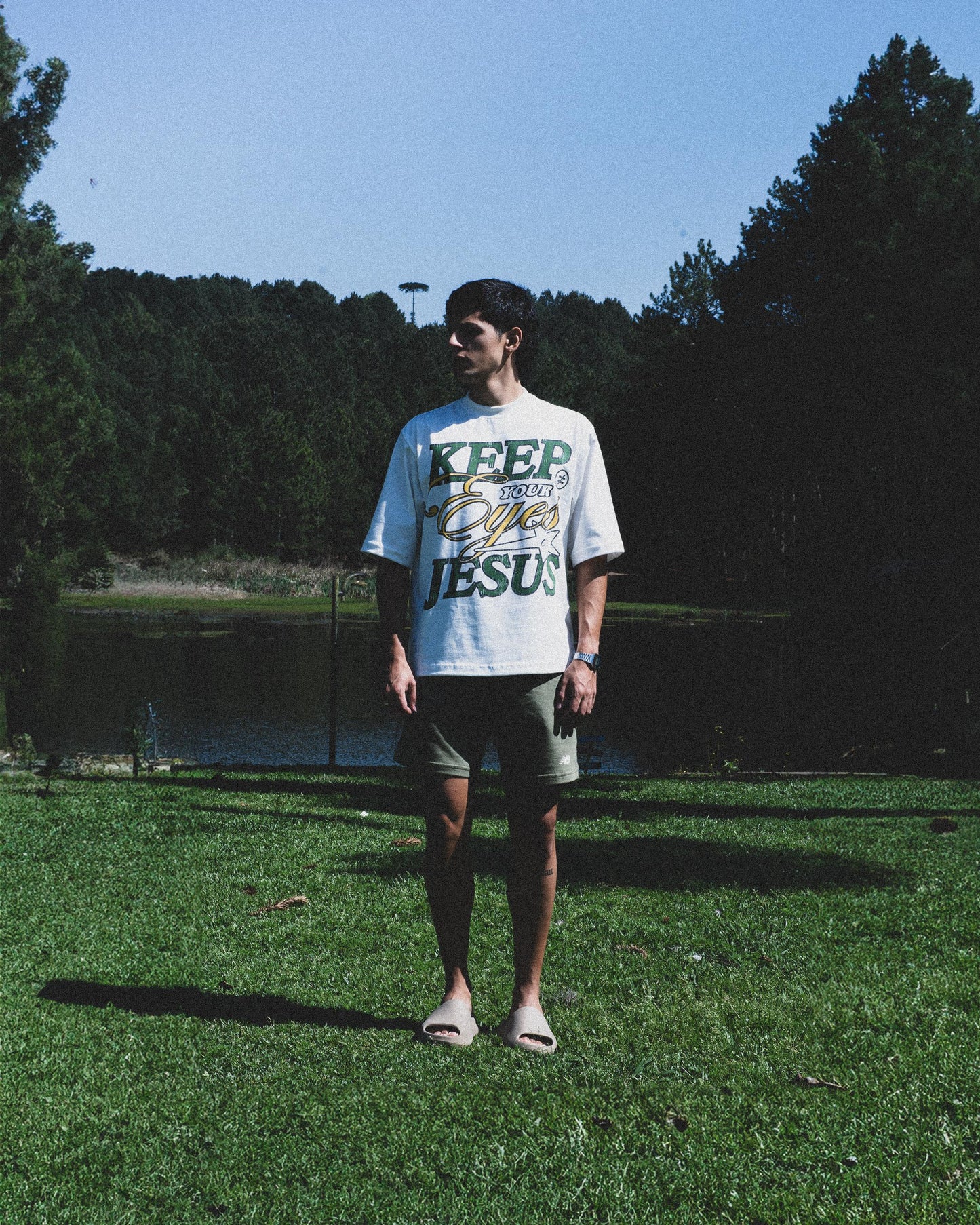 CAMISETA BOXY KEEP YOUR EYES OFF WHITE